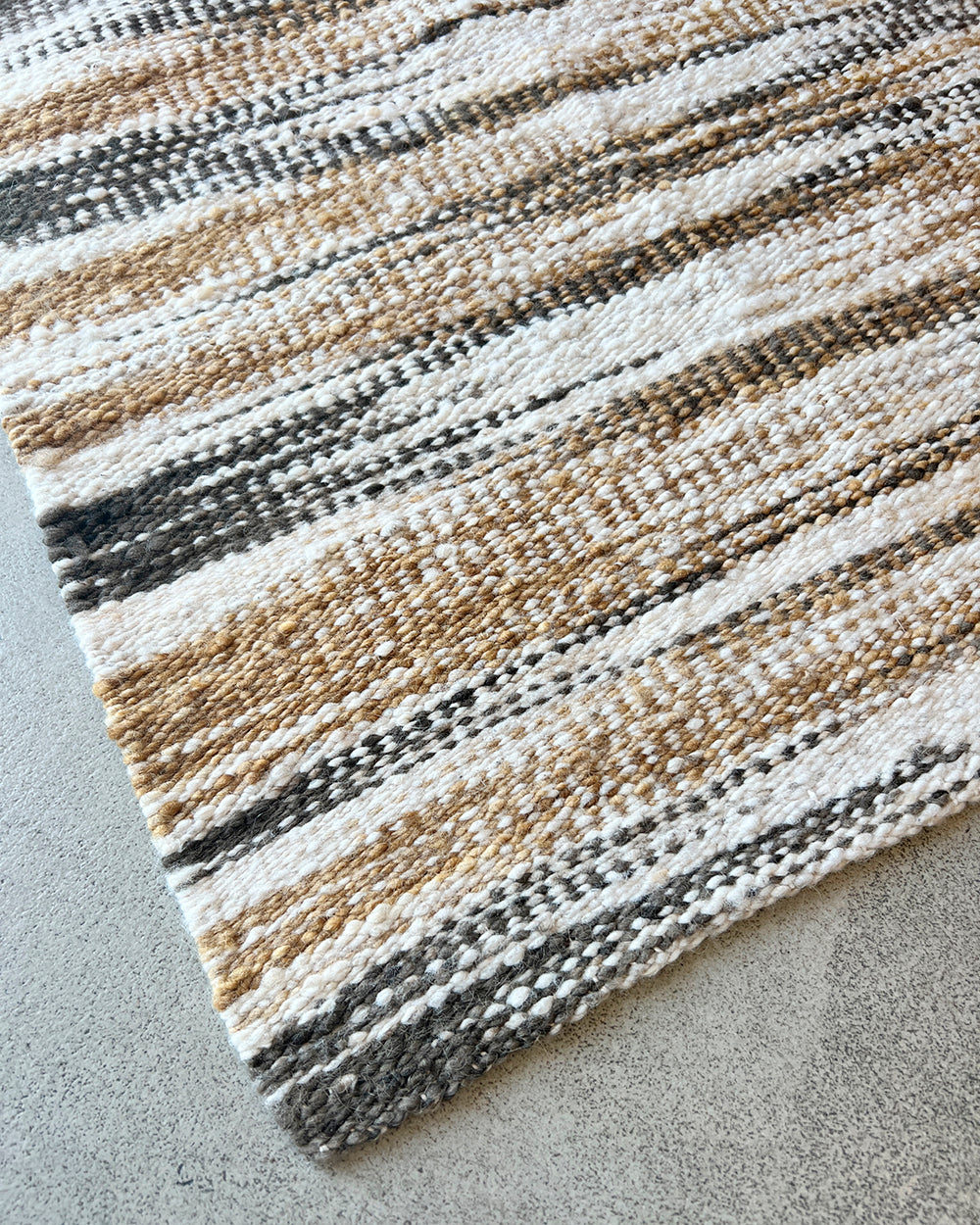 Awanay Garzon Rug
