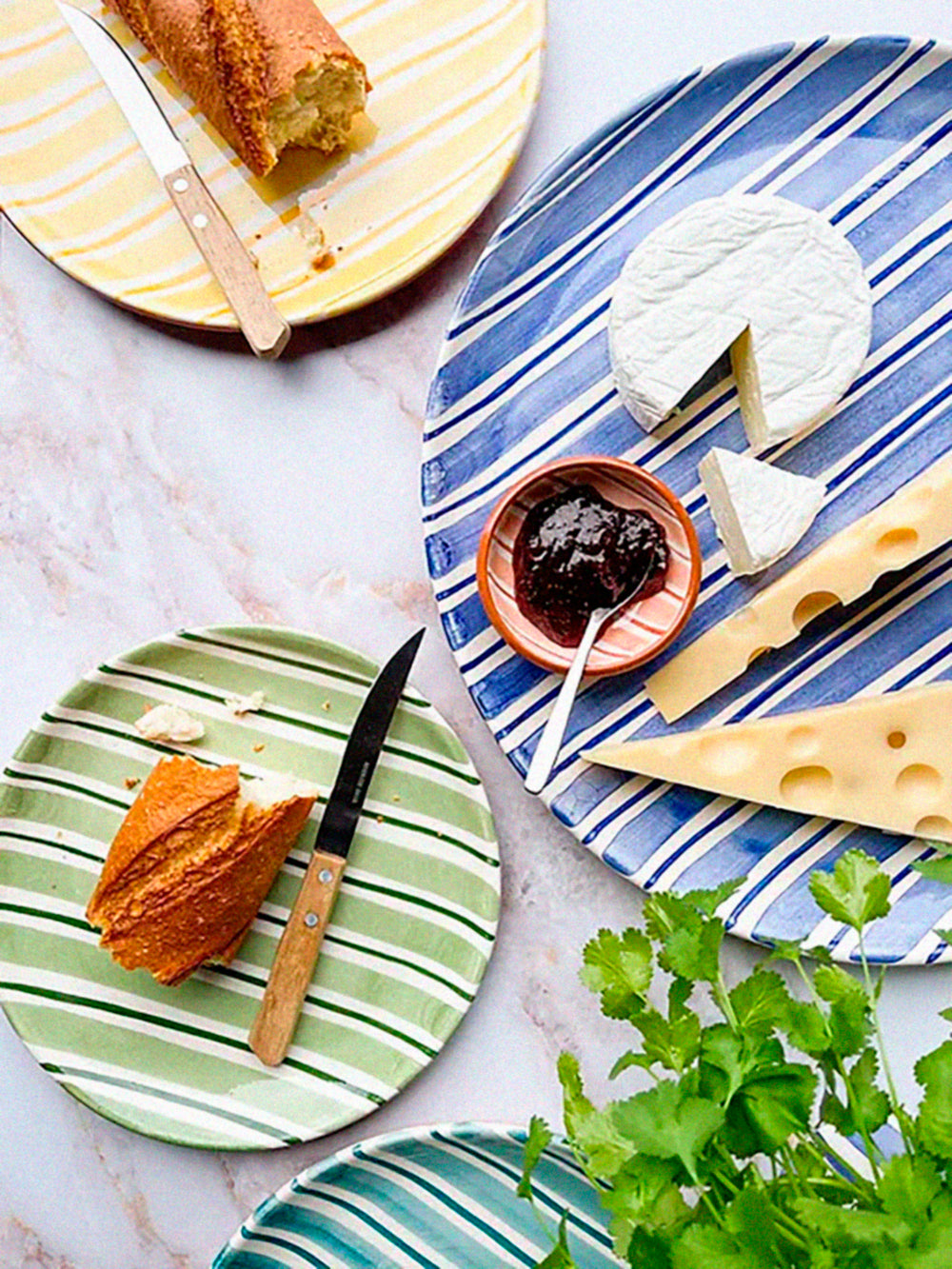 Casa Cubista Cabana Plates and Bowls - Green