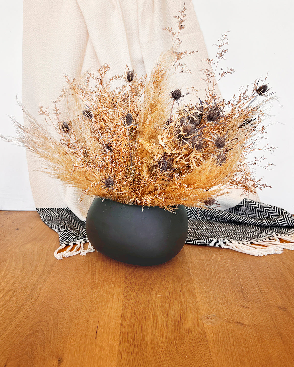 Tula Resin Vase
