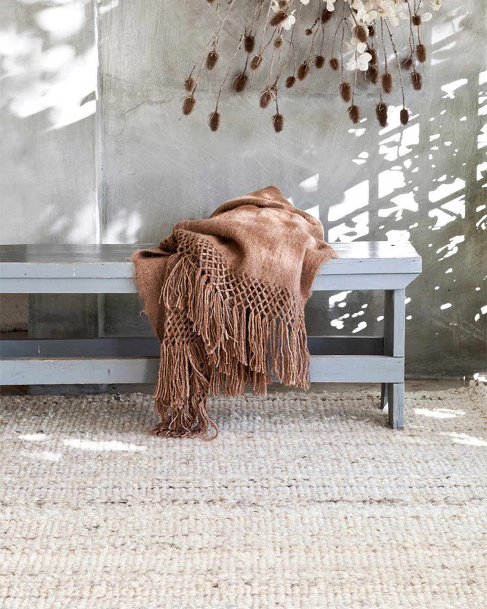 Awanay Otoño Camel Llama Throw - Light Texture - Long Fringes