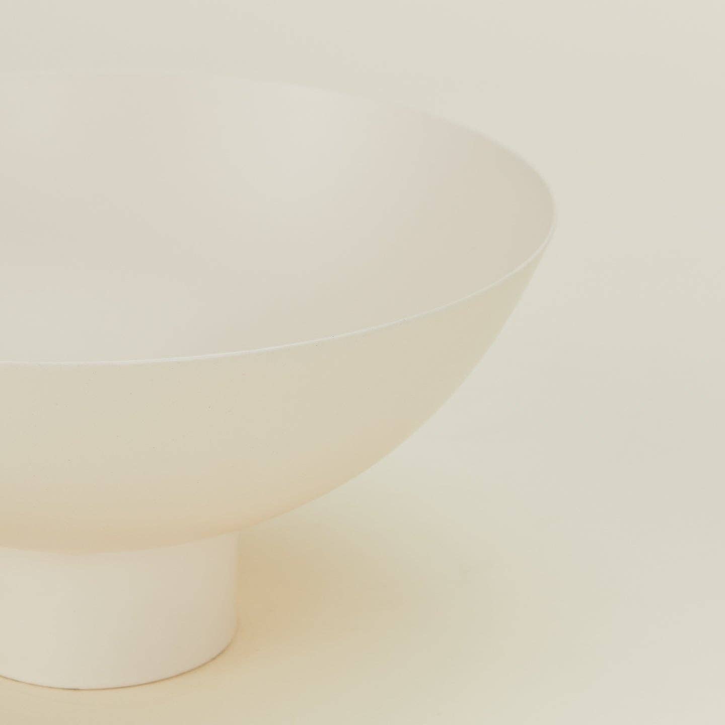 Essential Footed Bowl – Ivory