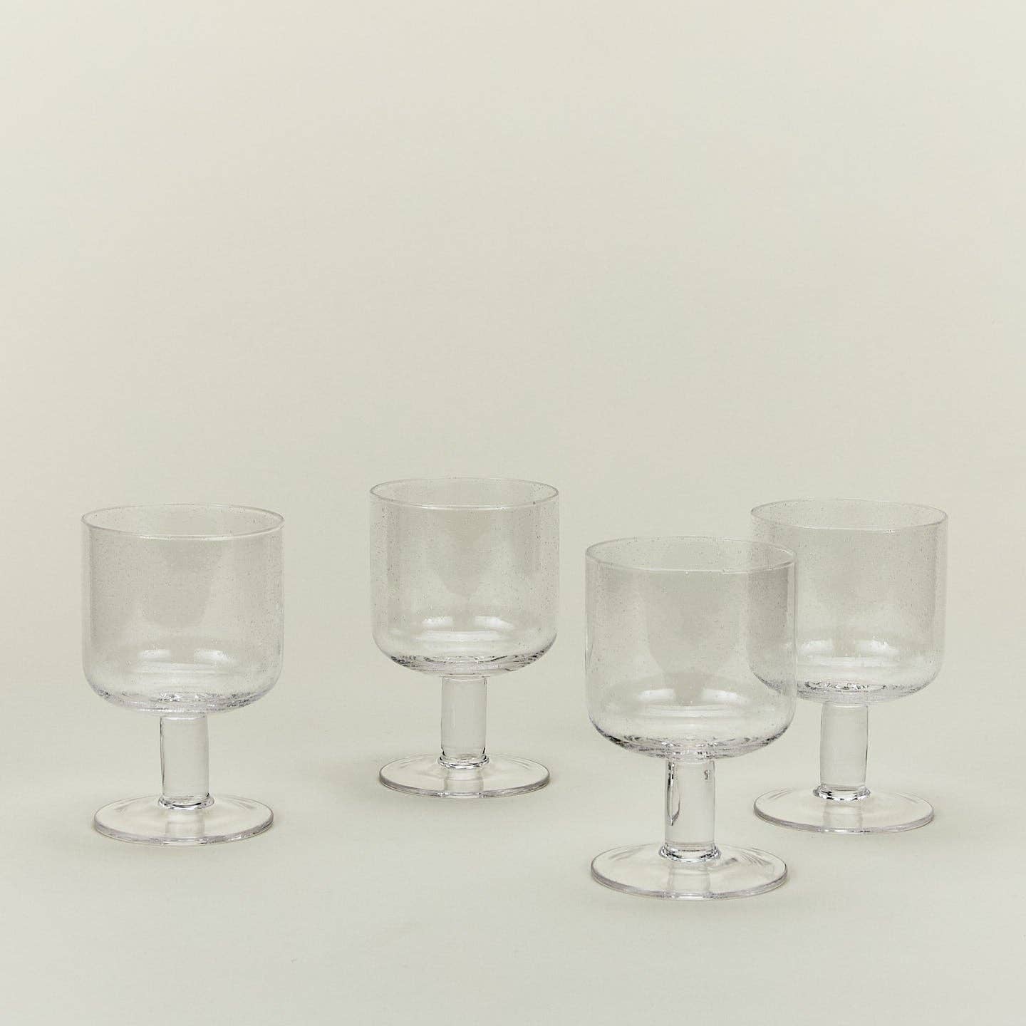 Simple Seeded Glassware – Stemmed – Set of 4 (Clear)