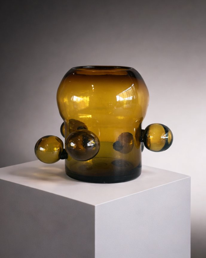 Tierra Vase by MESO