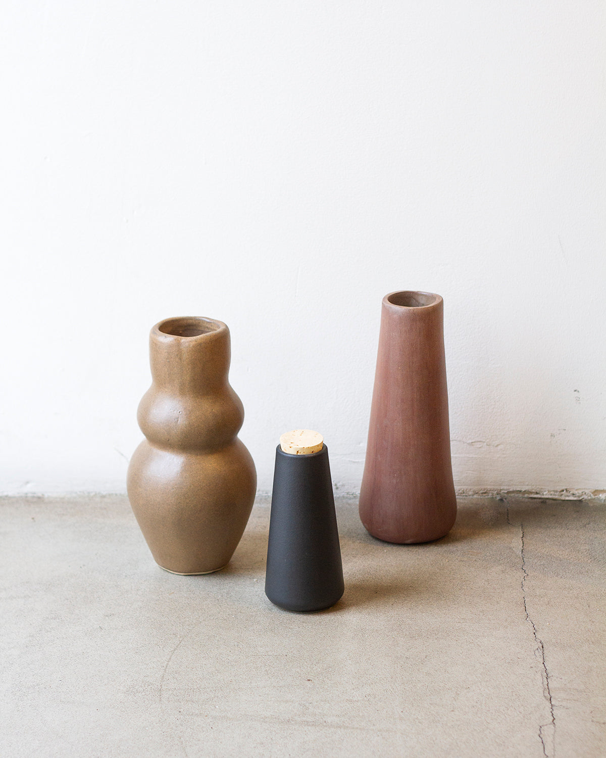 Goddess Clay Vase - Taupe