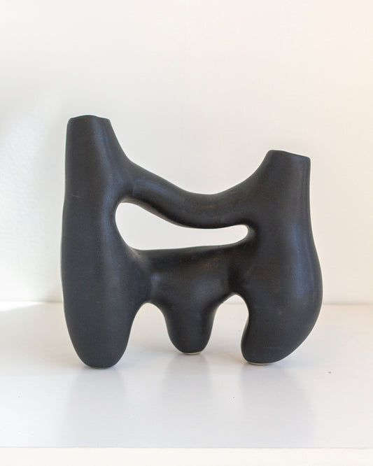 Symbiosis Clay Vase - Charcoal Black