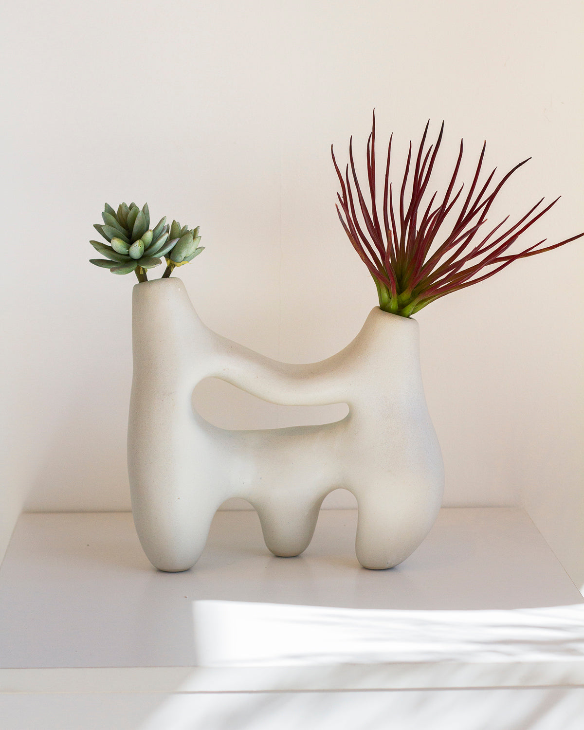 Symbiosis Clay Vase - Bone White