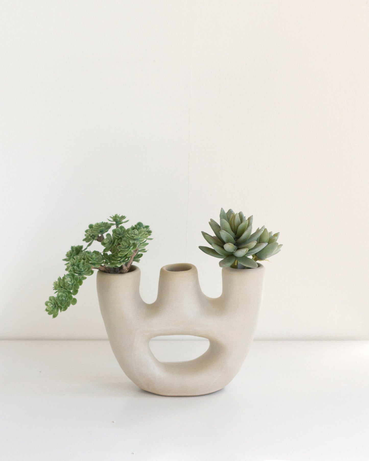 Gravity Clay Vase - Bone White