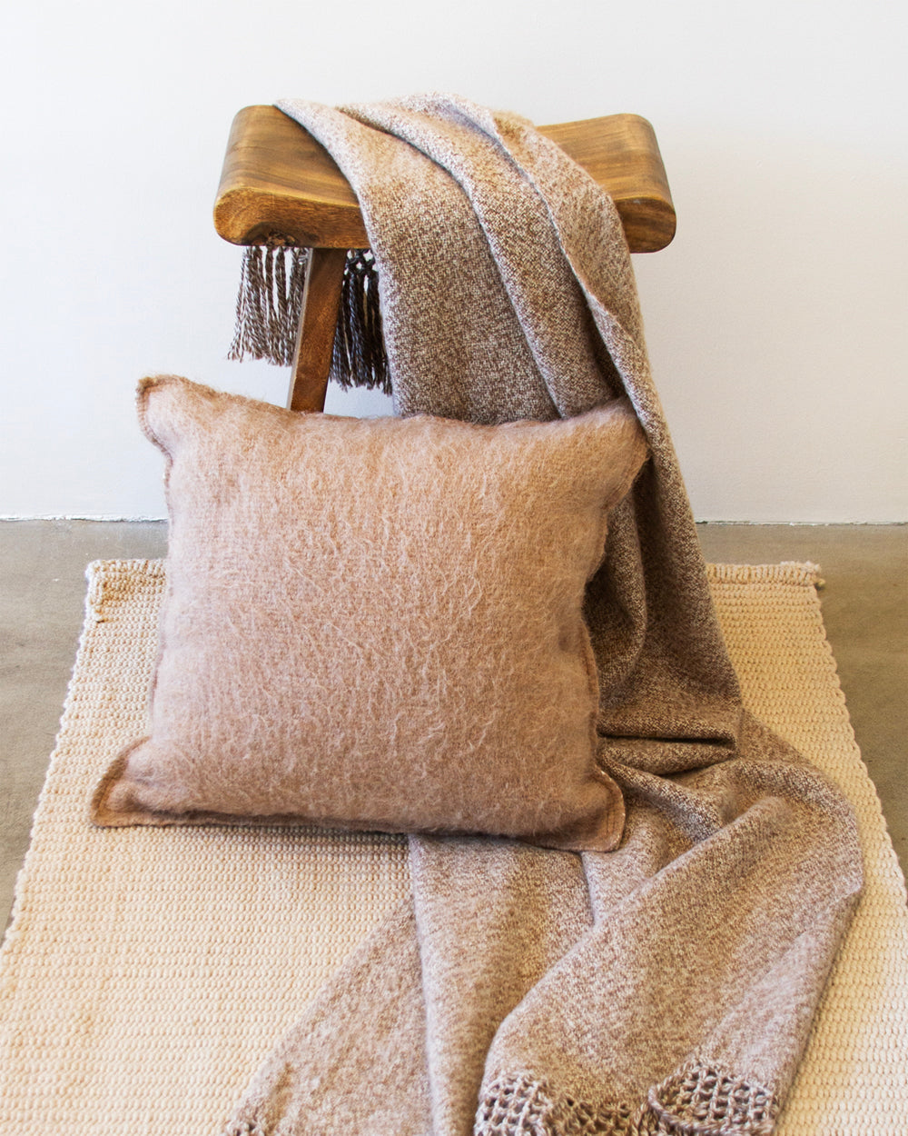 Awanay Camel Llama Pillow