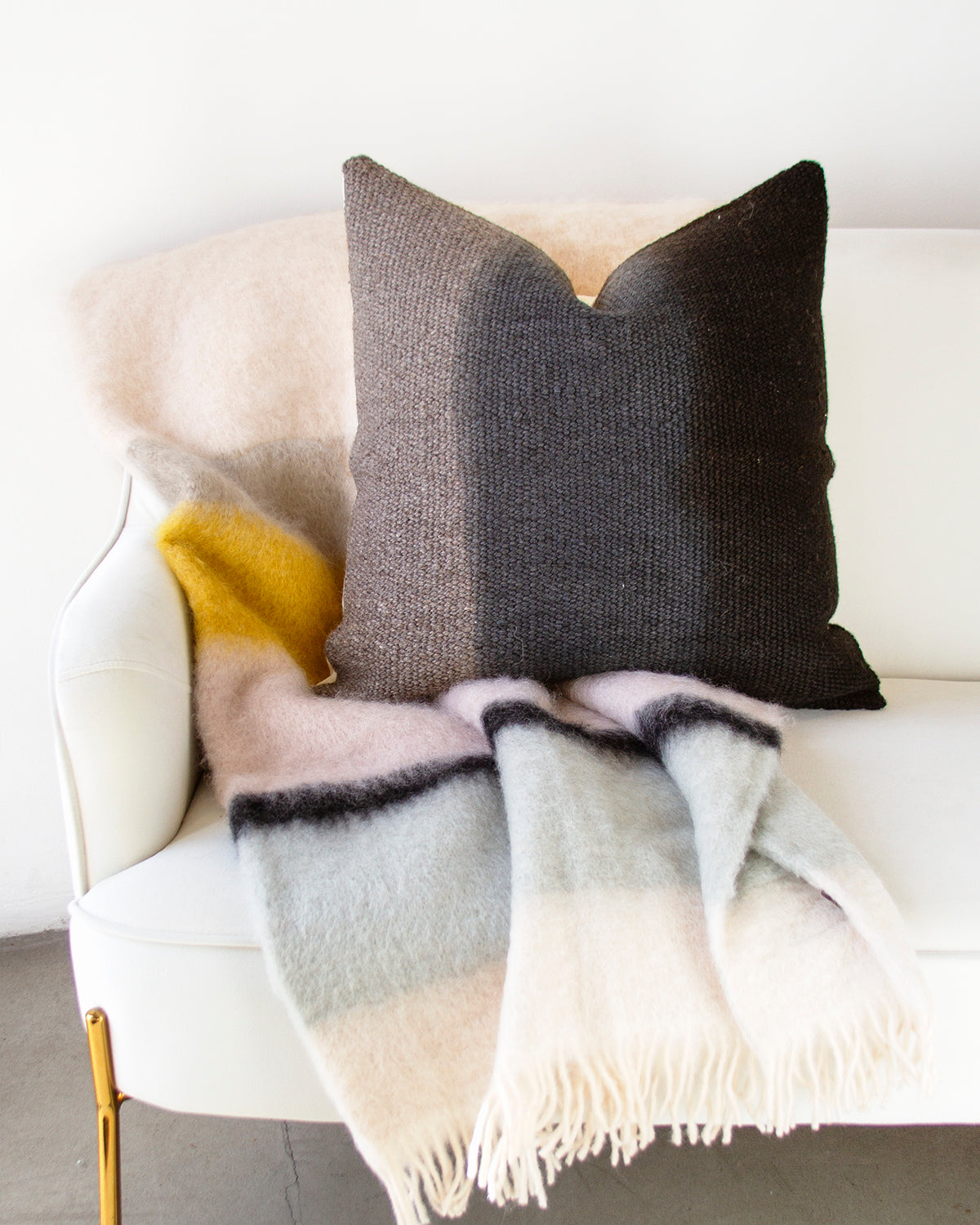 Beautiful view of Artisan Styled Throw Pillows