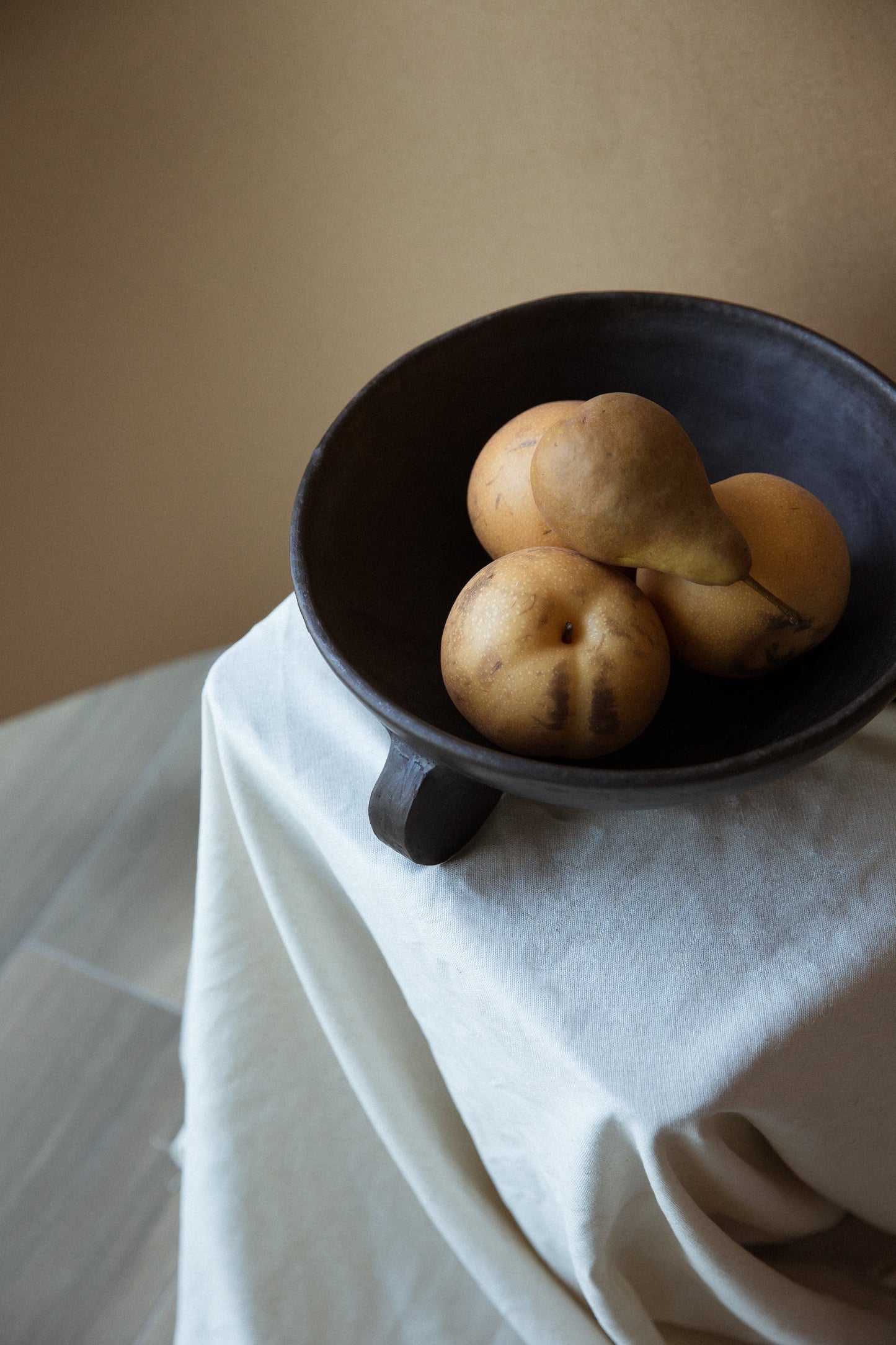 PALO SANTO Black Clay Footed Bowl