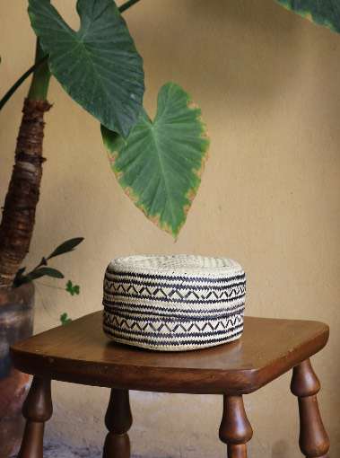 Black and Natural Woven Palm Baskets with Lid (Copy)