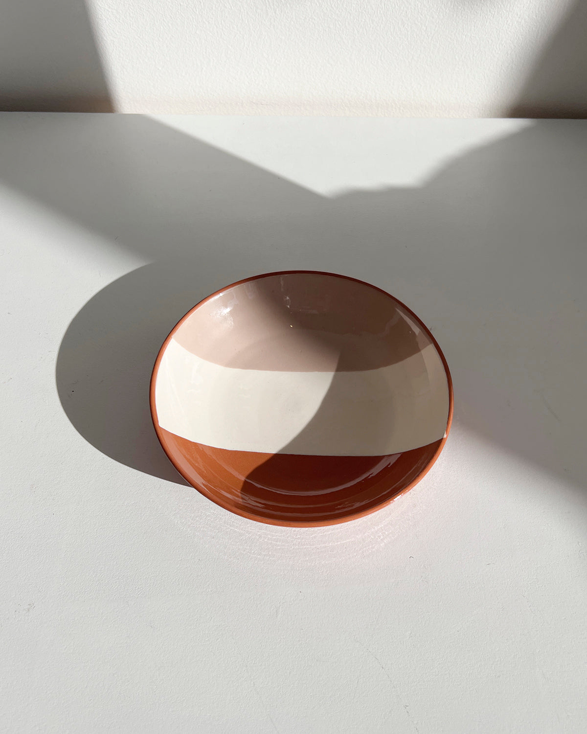 Casa Cubista Tri-Color Dipped Bowl - Beige