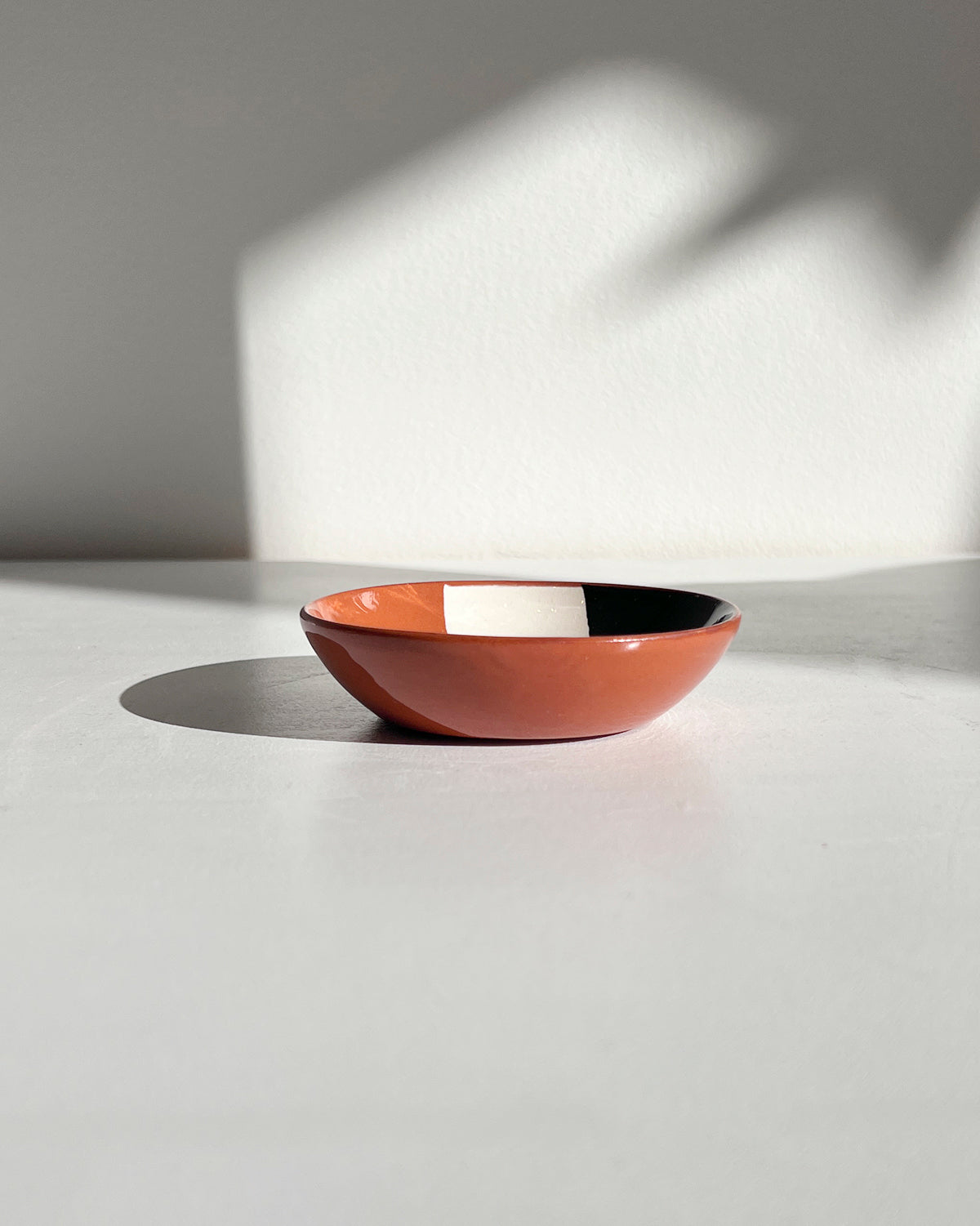 Casa Cubista Tri-Color Dipped Mini Bowl - Black