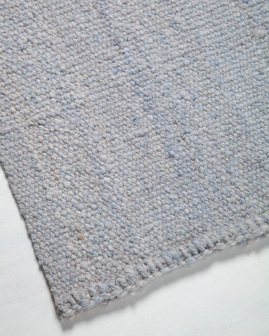 Medium weave cielo rug sample