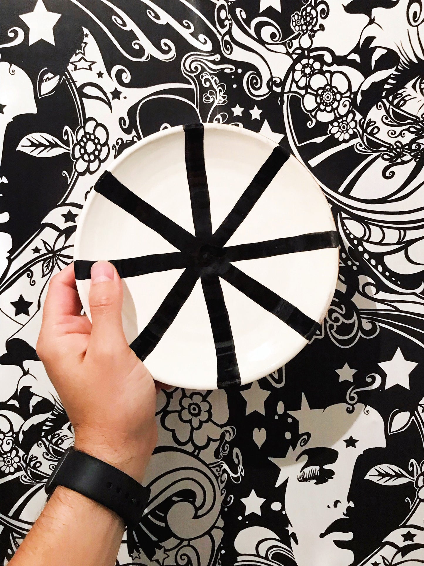 Segment pattern salad plate