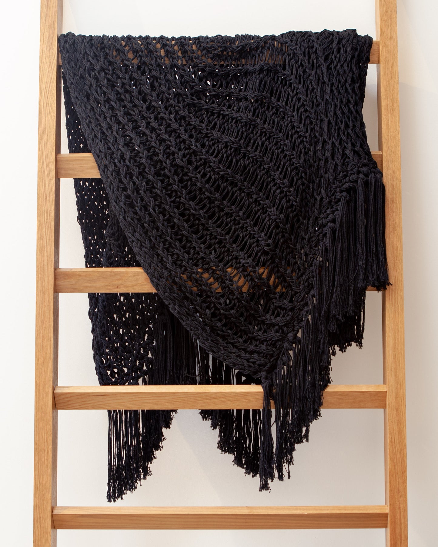 Open weave recycled cotton black through with fringe