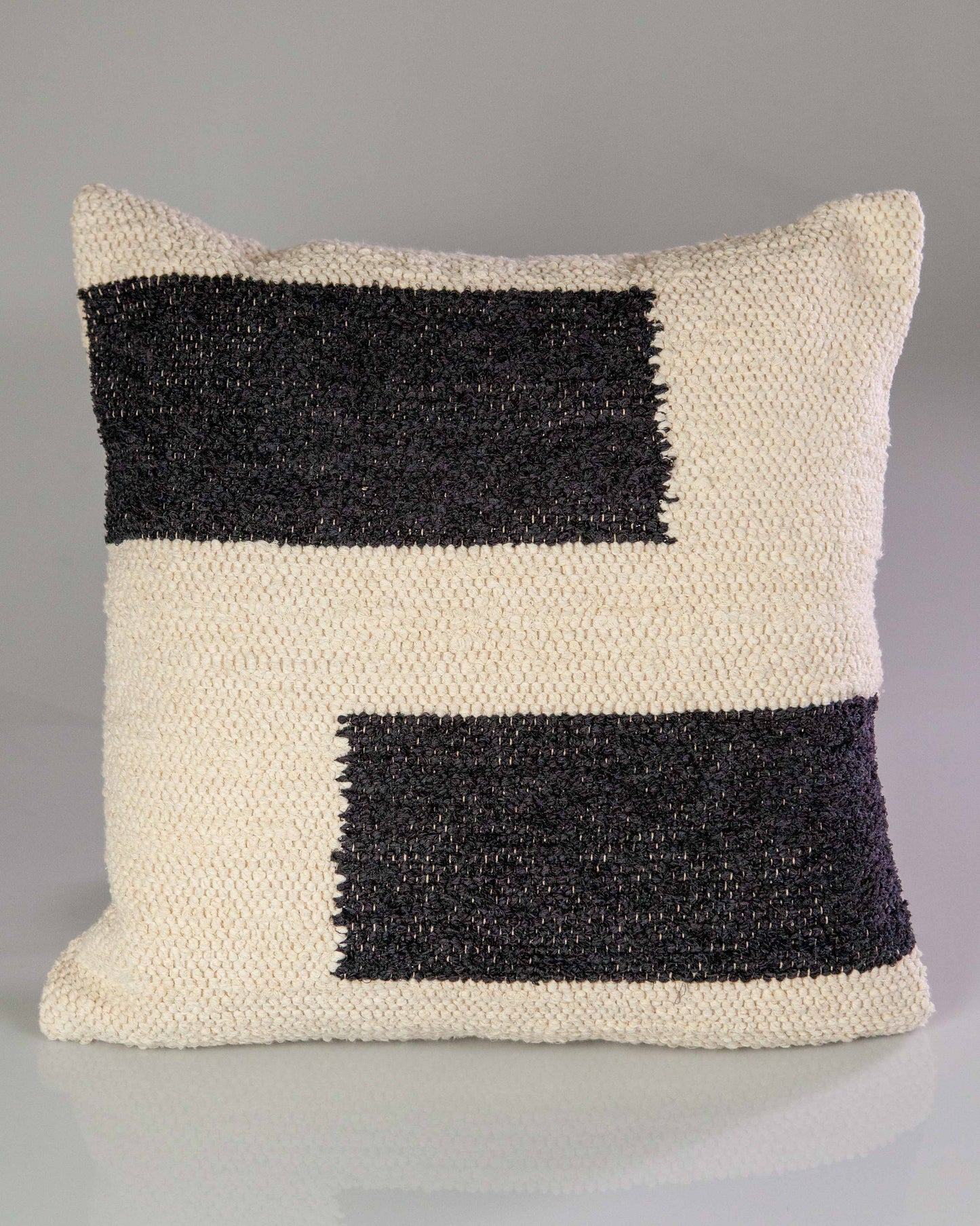 Casa Cubista Maze Pillow - Black