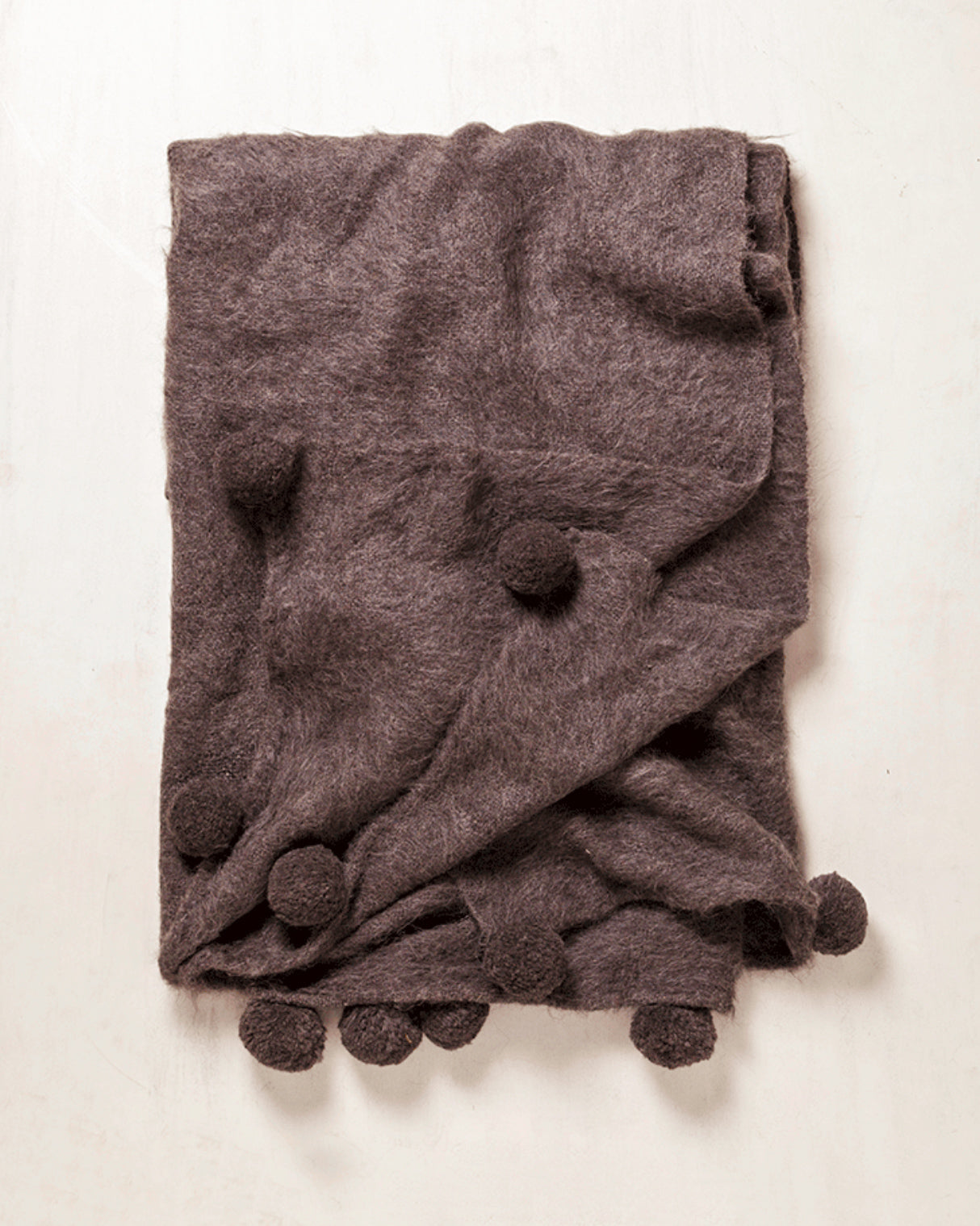 Awanay Otoño Llama Wool Throw with PomPoms - Taupe Brown