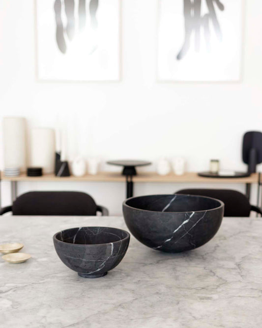 Grande bowl and chica bowl in black marble