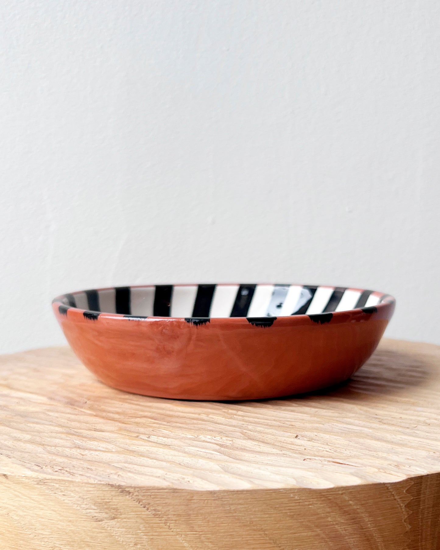 Ray pattern bowl